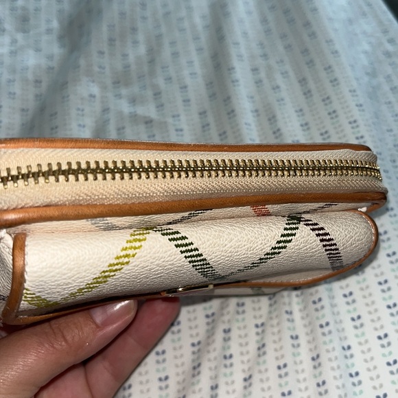 Coach Wallet - Picture 11 of 11